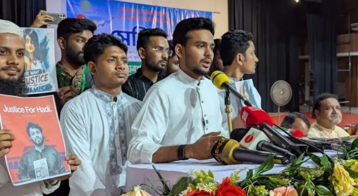 বর্তমান কর সক্ষমতা দিয়ে বাজেটের লক্ষ্যমাত্রা অর্জন সম্ভব নয়: আসিফ মাহমুদ